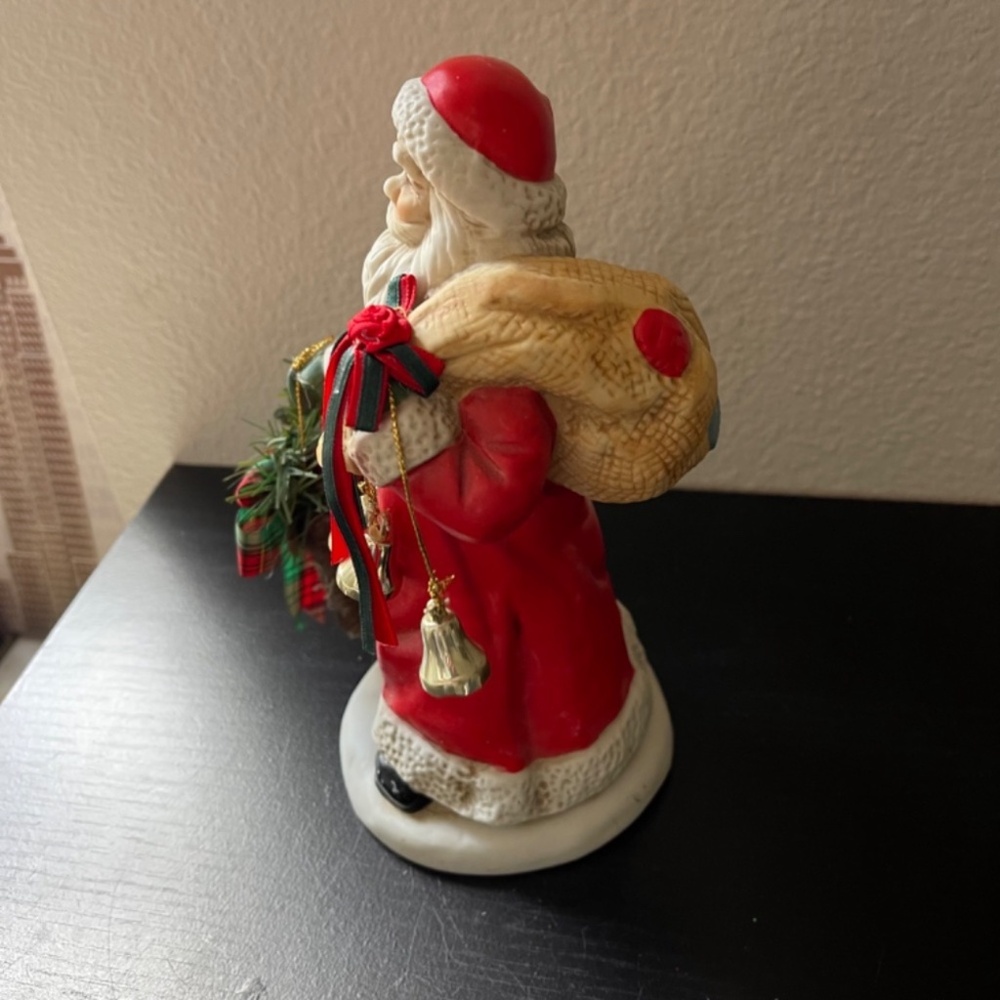 Ben Franklin Store Painted Porcelain Santa Claus Figurine - Picture 5 of 9